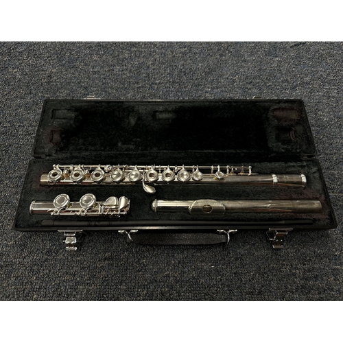 Used Yamaha YFL-281 Open Hole Flute