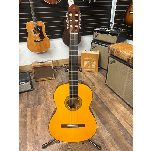 Used Yamaha CG102 Classical