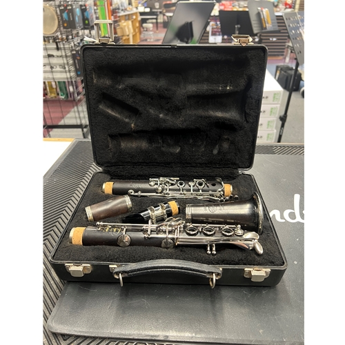 USED Selmer Signet Clarinet With Case Conn -Selmer
