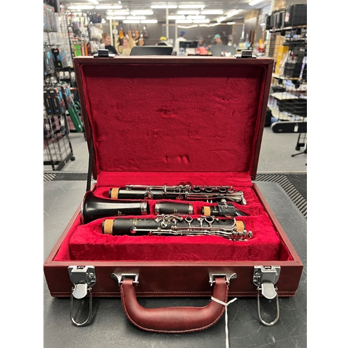 USED Buffet E11 Clarinet With Case